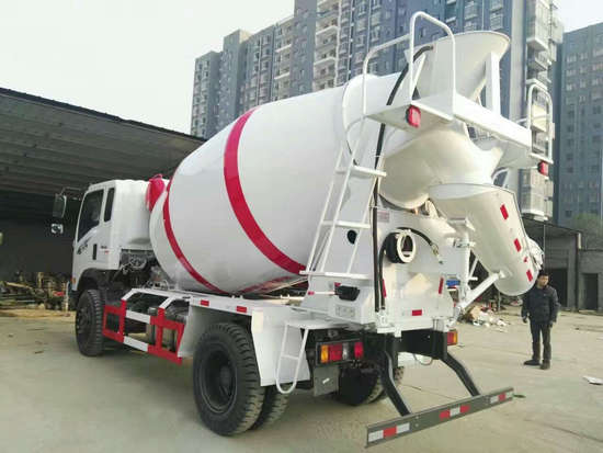 重汽王牌(5方6方)攪拌車(chē)