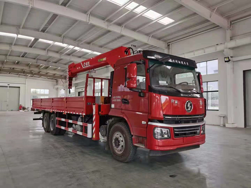 國(guó)六陜汽軒德翼6后雙橋隨車(chē)吊廠家直銷(xiāo)